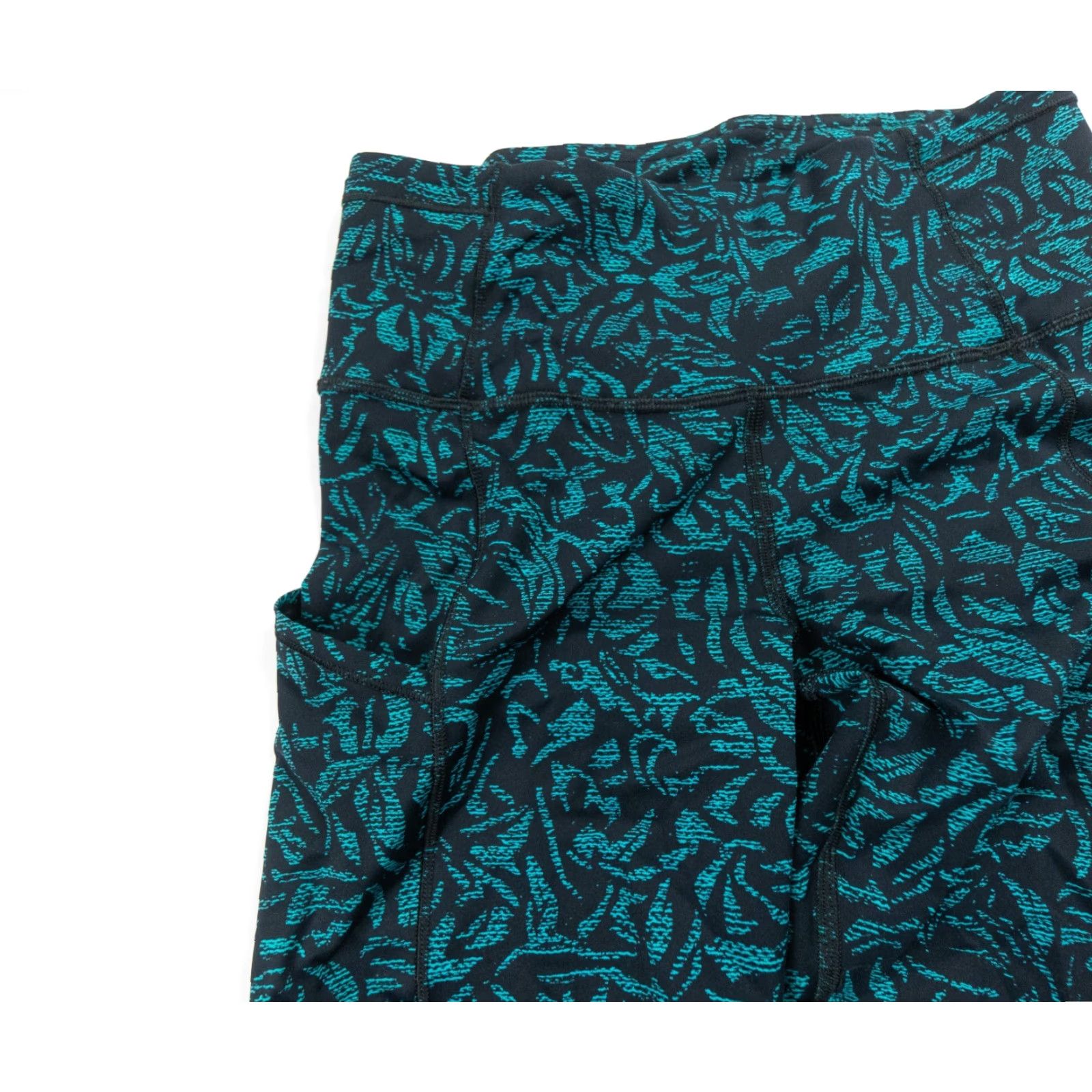 Lululemon Lululemon Leggings Women Size 6 Blue Cropped Stretch Activewear Yoga Gym Pants Ladies/ Women's Cropped Leggings Size 6 Blue Stretch Activewear Yoga Size 28" / US 6 / IT 42 - 4 Thumbnail