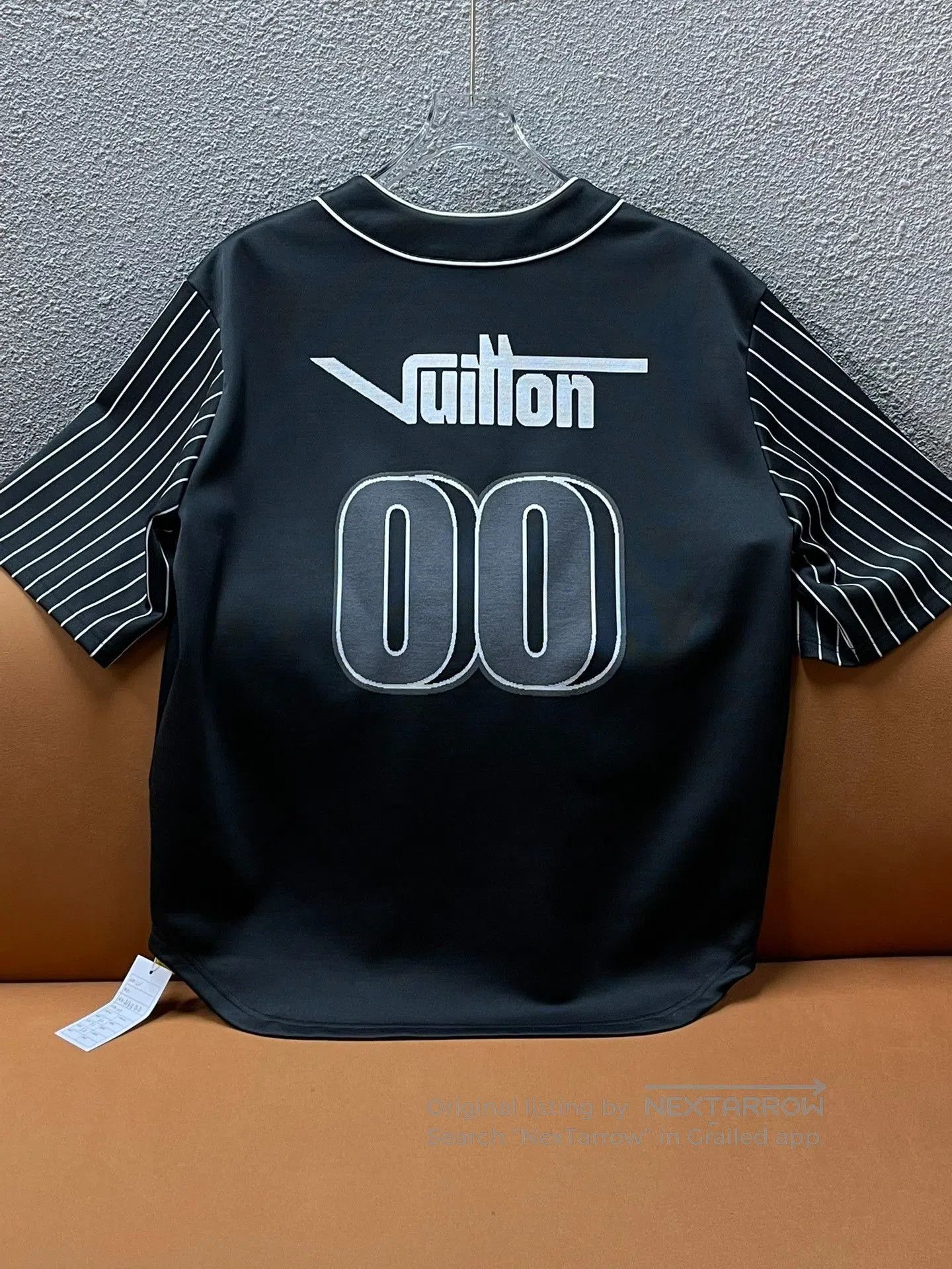 Louis Vuitton LV Malletier Baseball Shirt. Size US M / EU 48-50 / 2 - 2 Thumbnail