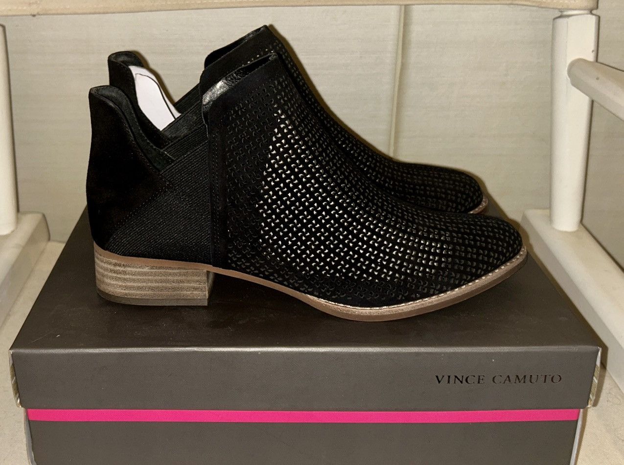 Vince Camuto Vince Camuto “Celena” Black Suede Ankle Boot Size 9 Size US 9 / IT 39 - 6 Thumbnail