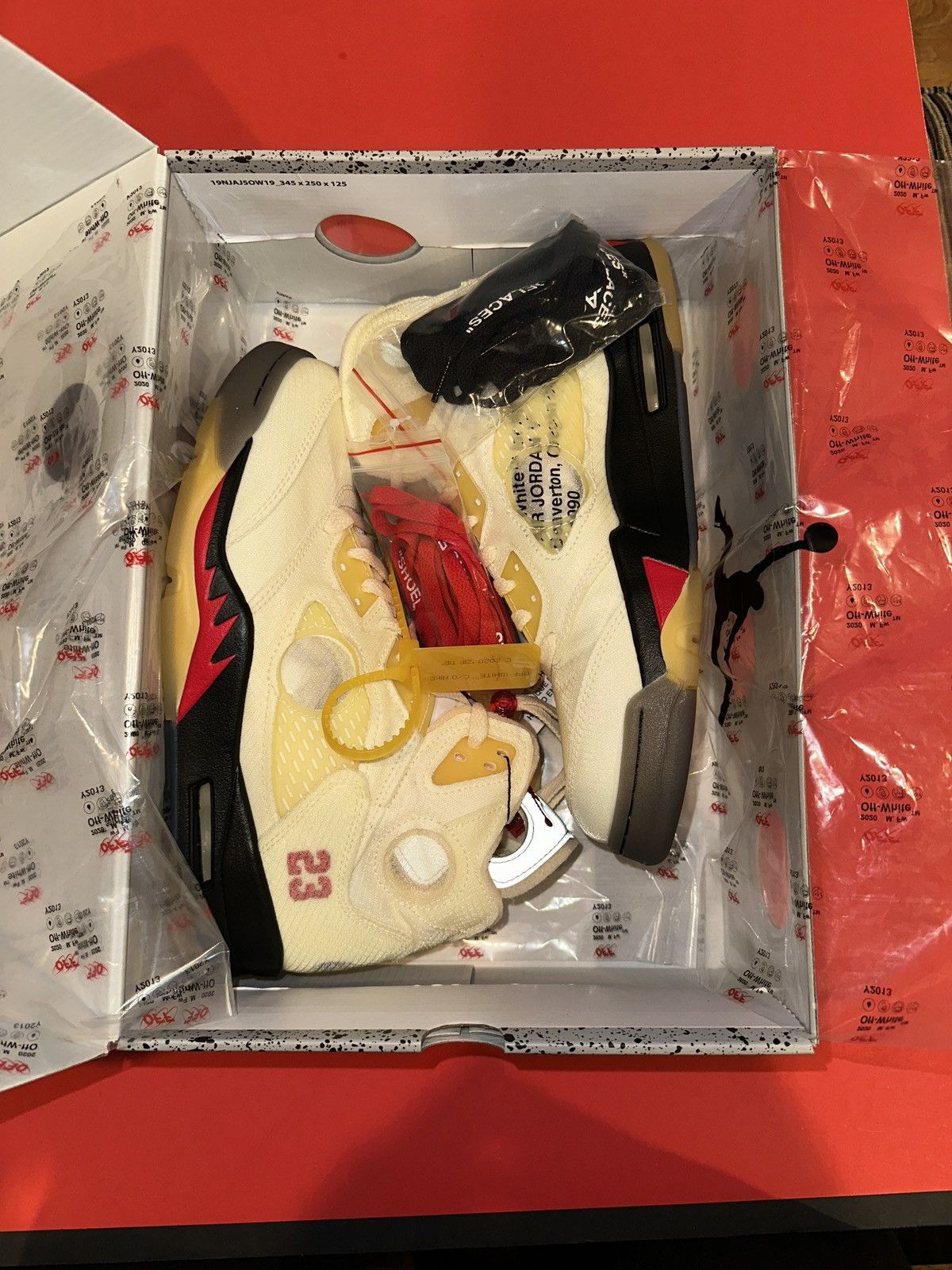 Jordan Brand × Off-White Jordan Air Jordan 5 SP Off-White Sail Sneakers DH8565-100 Size US 9 / EU 42 - 4 Thumbnail