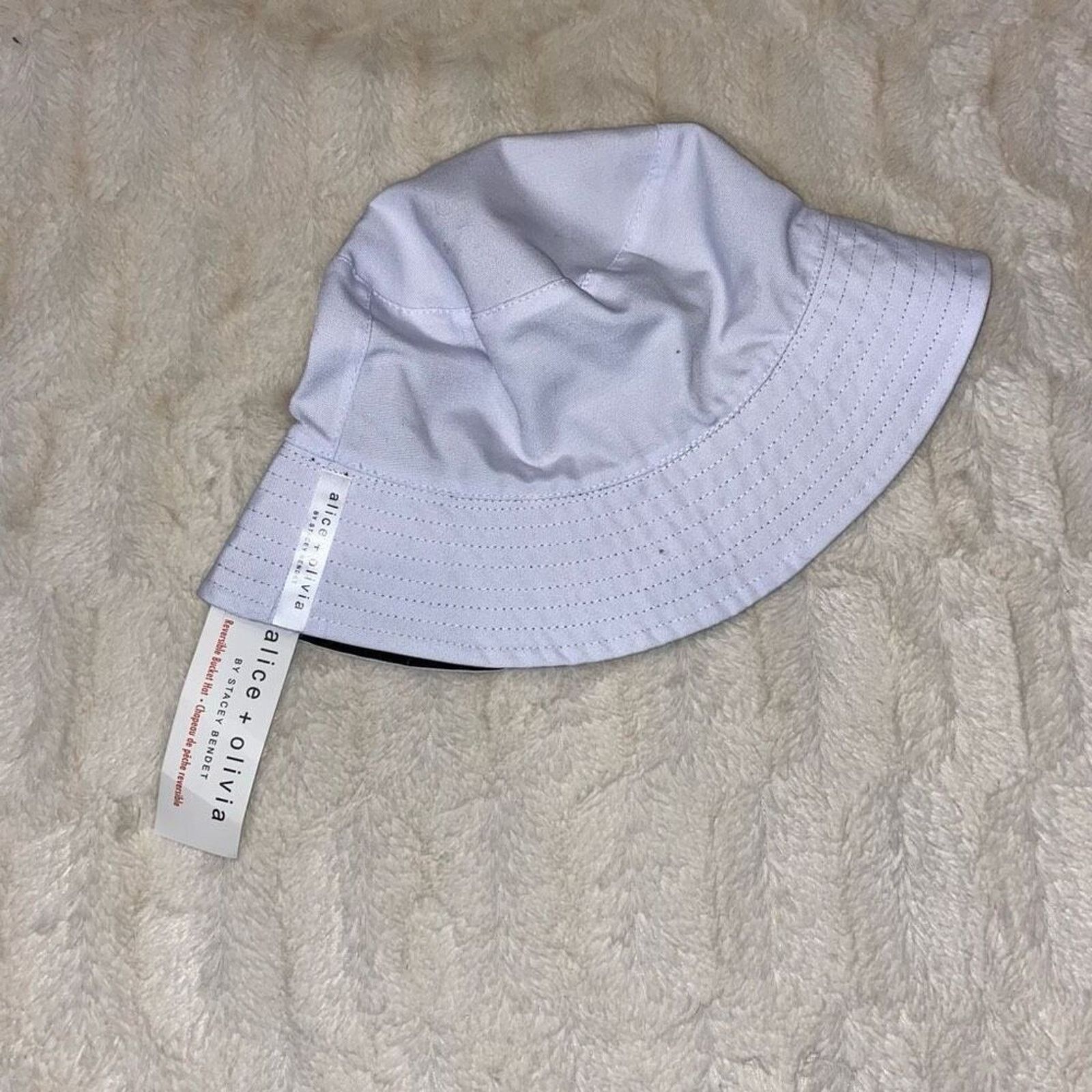 Alice + Olivia Alice and Olivia floral reversible bucket hat | Sz OS, NWT Size ONE SIZE - 4 Thumbnail
