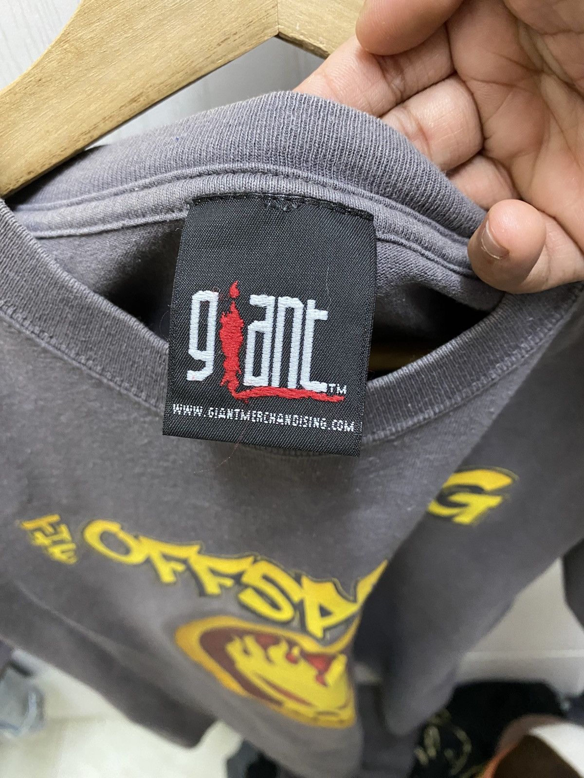 Giant Off Spring Crewneck Tee Size US M / EU 48-50 / 2 - 9 Thumbnail