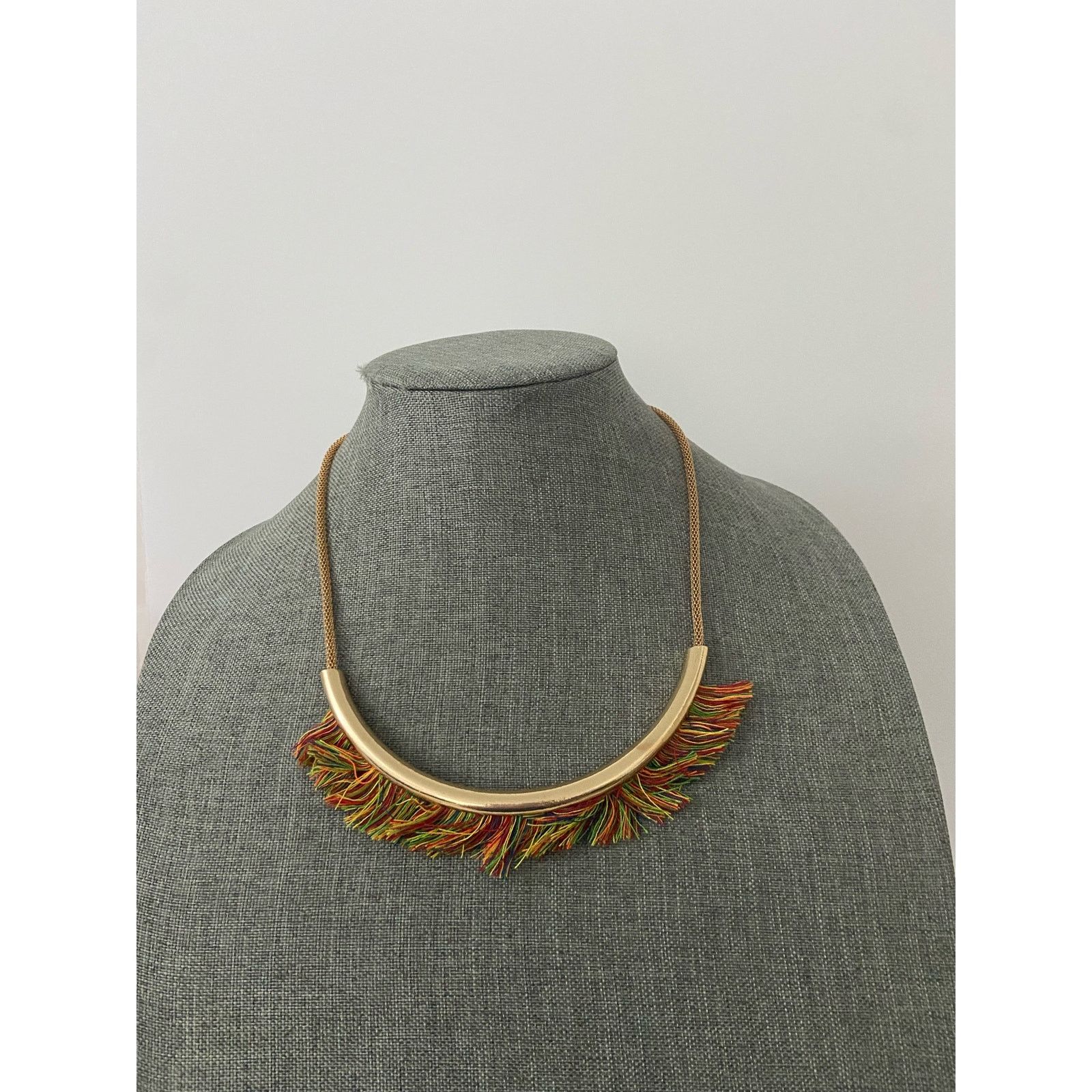 Other Colorful fringe bib necklace gold tone Size ONE SIZE - 1 Thumbnail