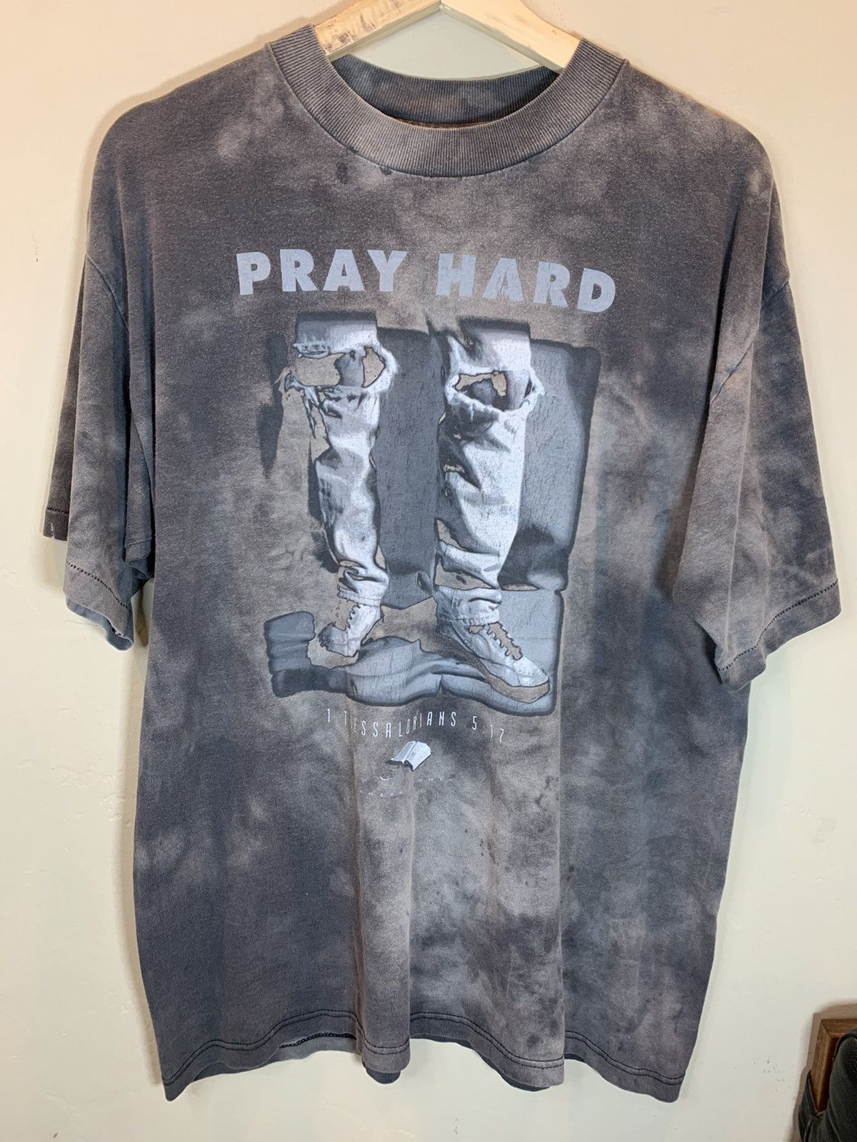 Vintage *RARE* Vintage 80’s Pray Hard Bible Jesus Christ Faded Shirt Size US L / EU 52-54 / 3 - 1 Thumbnail