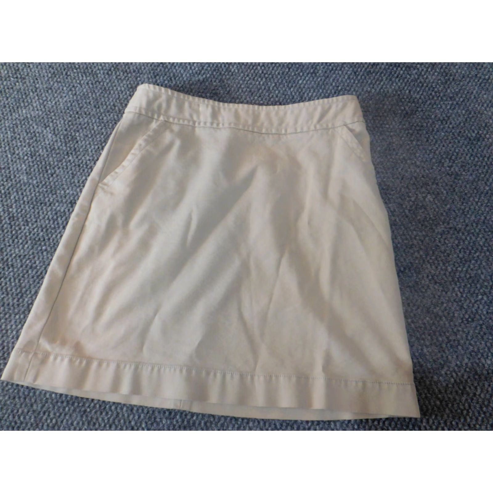 Banana Republic Banana Republic Skirt Womens 6P Petite Beige Zip A-Line Knee Length Stretch Pockets Casual natuur? Size 28" / US 6 / IT 42 - 2 Thumbnail