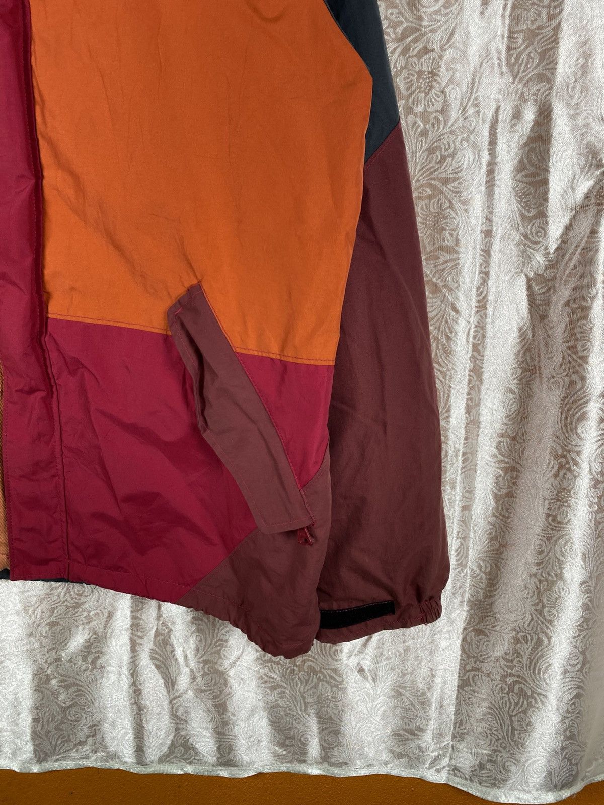 Manastash Manastash Colorblock Outdoor Red Orange Hood Mountain Parka Size US L / EU 52-54 / 3 - 6 Thumbnail