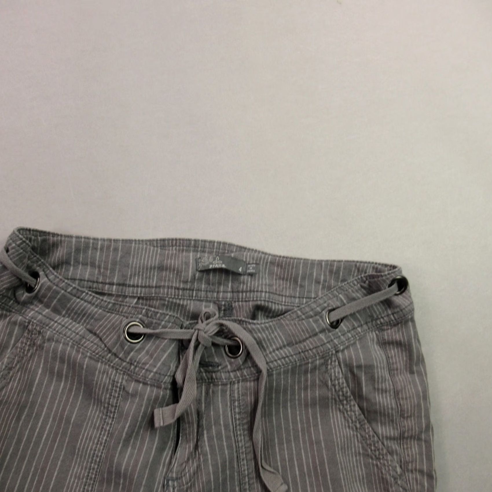 Prana prAna Pants Womens 4 Straight Leg Casual Hiking Chino Gray Stripes Lightweight Size 27" / US 4 / IT 40 - 2 Thumbnail