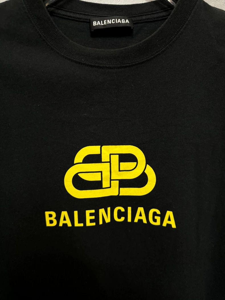 Balenciaga Balenciaga Classic Logo Lock Print Short Sleeve T-Shirt Size US S / EU 44-46 / 1 - 5 Thumbnail