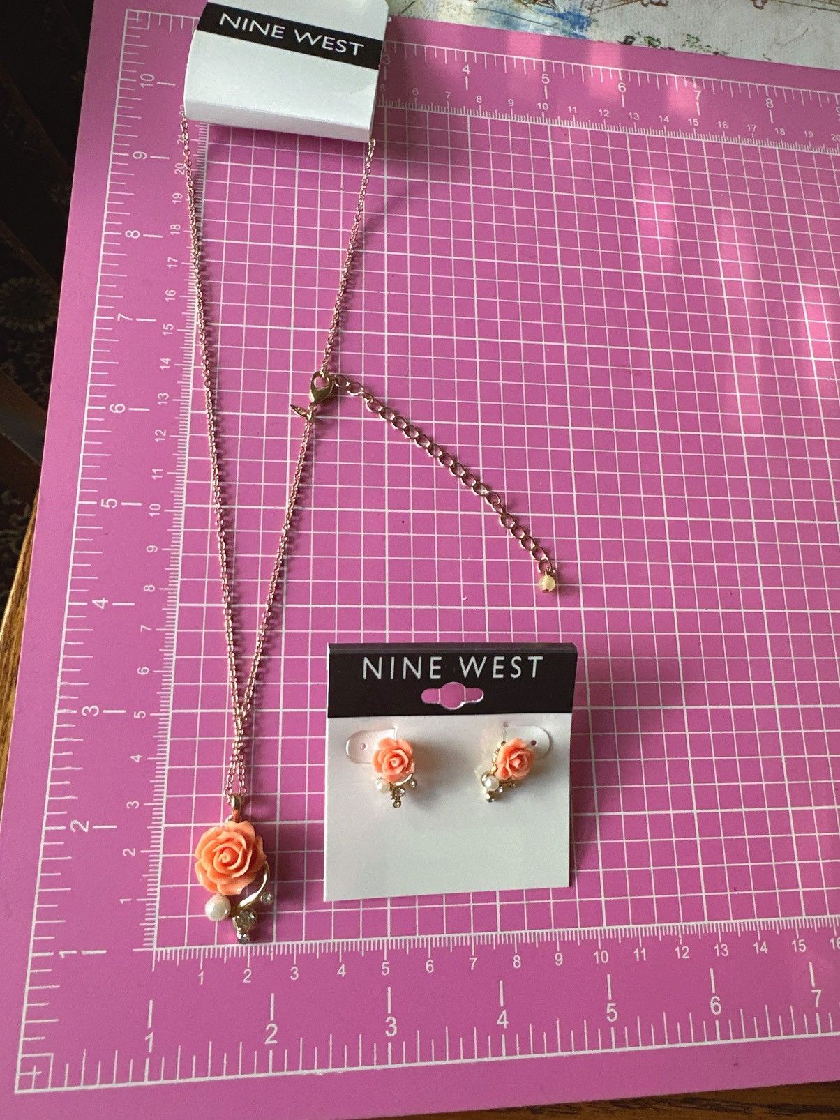 Nine West Nine West 2pc set necklace + earring Flower orange rose Size ONE SIZE - 6 Thumbnail