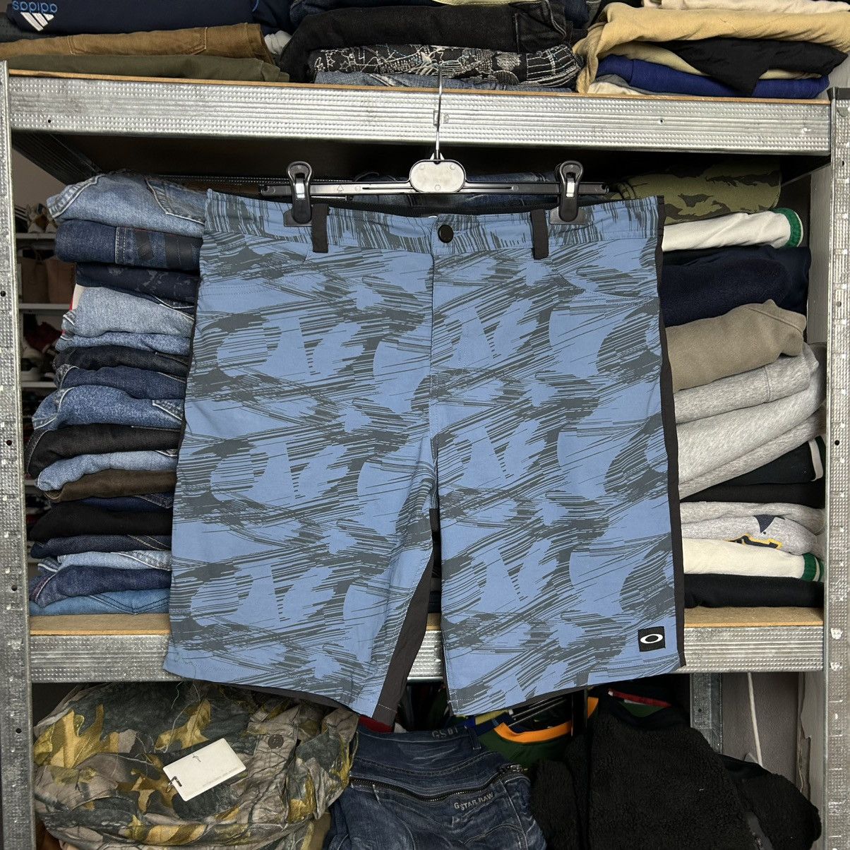 Oakley Mens Oakley Softwear Small logo Graphic y2k swim shorts Size US 36 / EU 52 - 1 Thumbnail