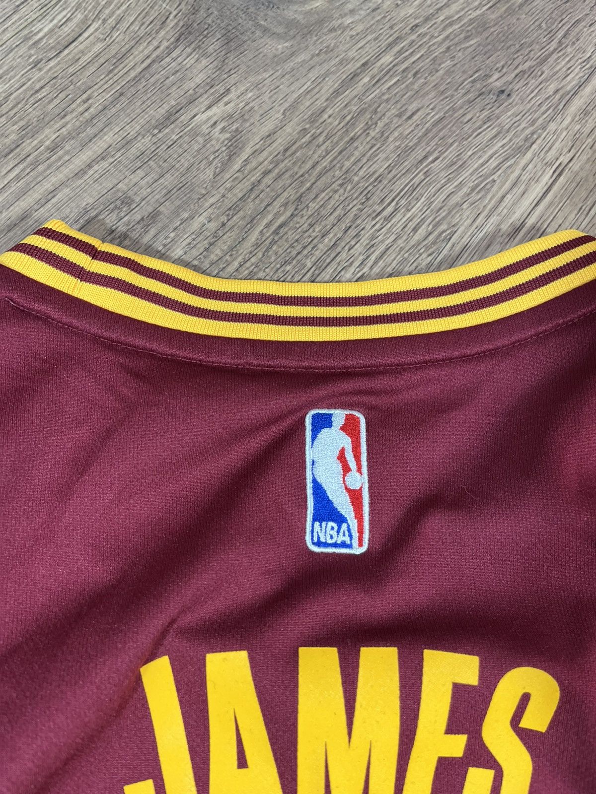 NBA LeBron James Cleveland Jersey Basketball Adidas Size US L / EU 52-54 / 3 - 11 Thumbnail