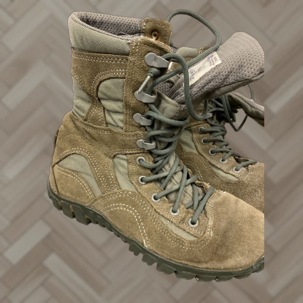 Vibram Belleville Boots Mens Sz 5 Sage Green Vibram 693 Military Combat Leather Lace Up Casual Shoes Mens Size US 5 / EU 37 - 1 Thumbnail