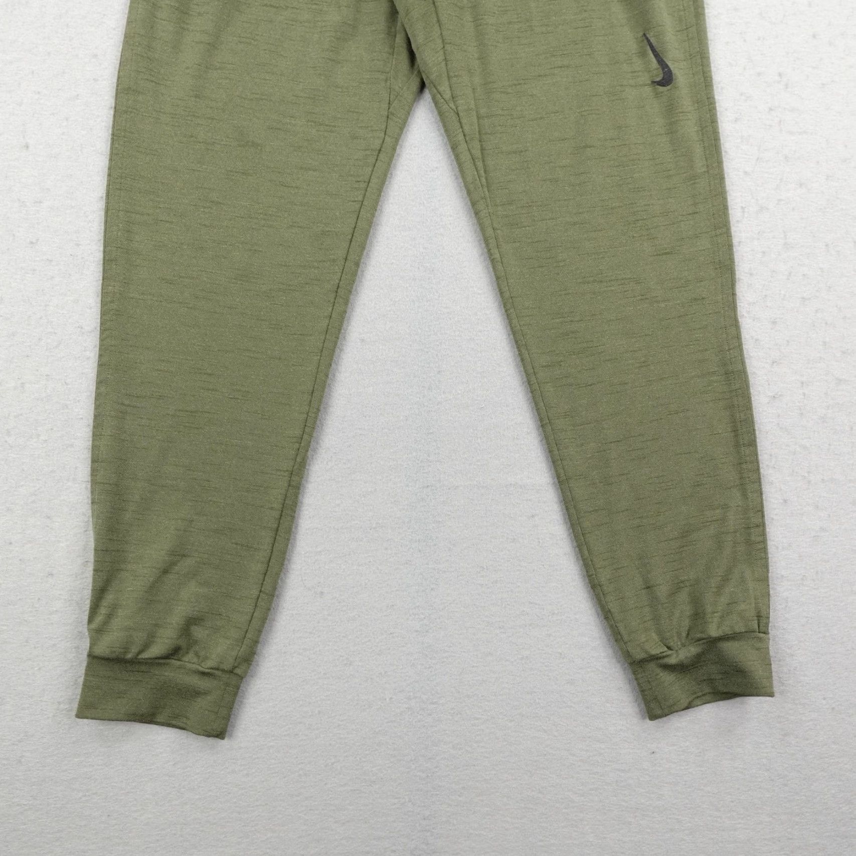 Nike Nike Dri-Fit Pants Joggers Mens Small Green Hyper Yoga Sweatpants Tapered Leg Athletic Gym Activewear Mens Small Green Nike Dri-Fit Joggers Size US 29 - 3 Thumbnail