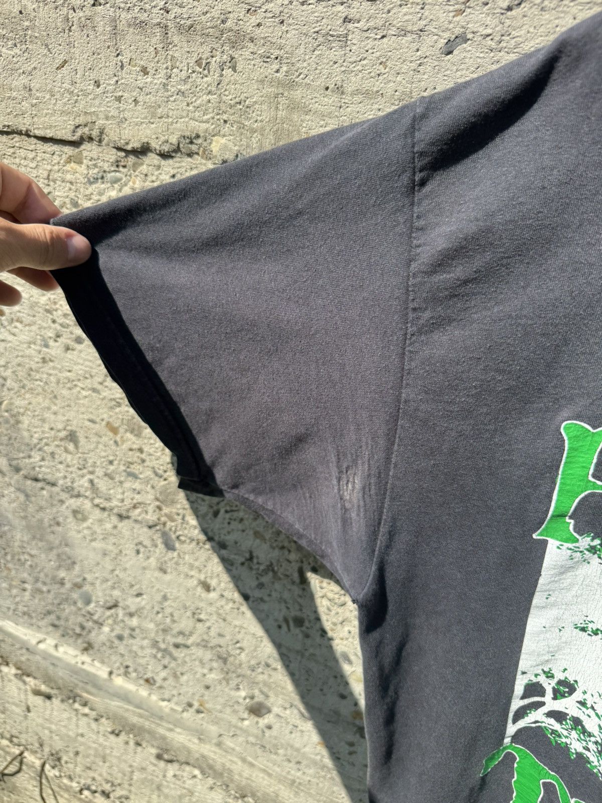 Vintage Vintage Hella Trees Y2k Distressed Tee Size US L / EU 52-54 / 3 - 6 Thumbnail