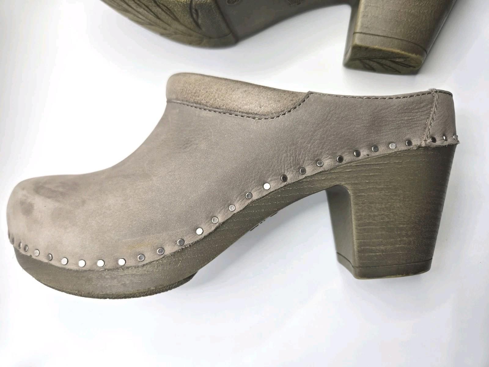 Dansko Dansko Sammy Mule Clogs Block Heel Light Wt 6.5-7 Taupe Size US 6.5 / IT 36.5 - 7 Thumbnail