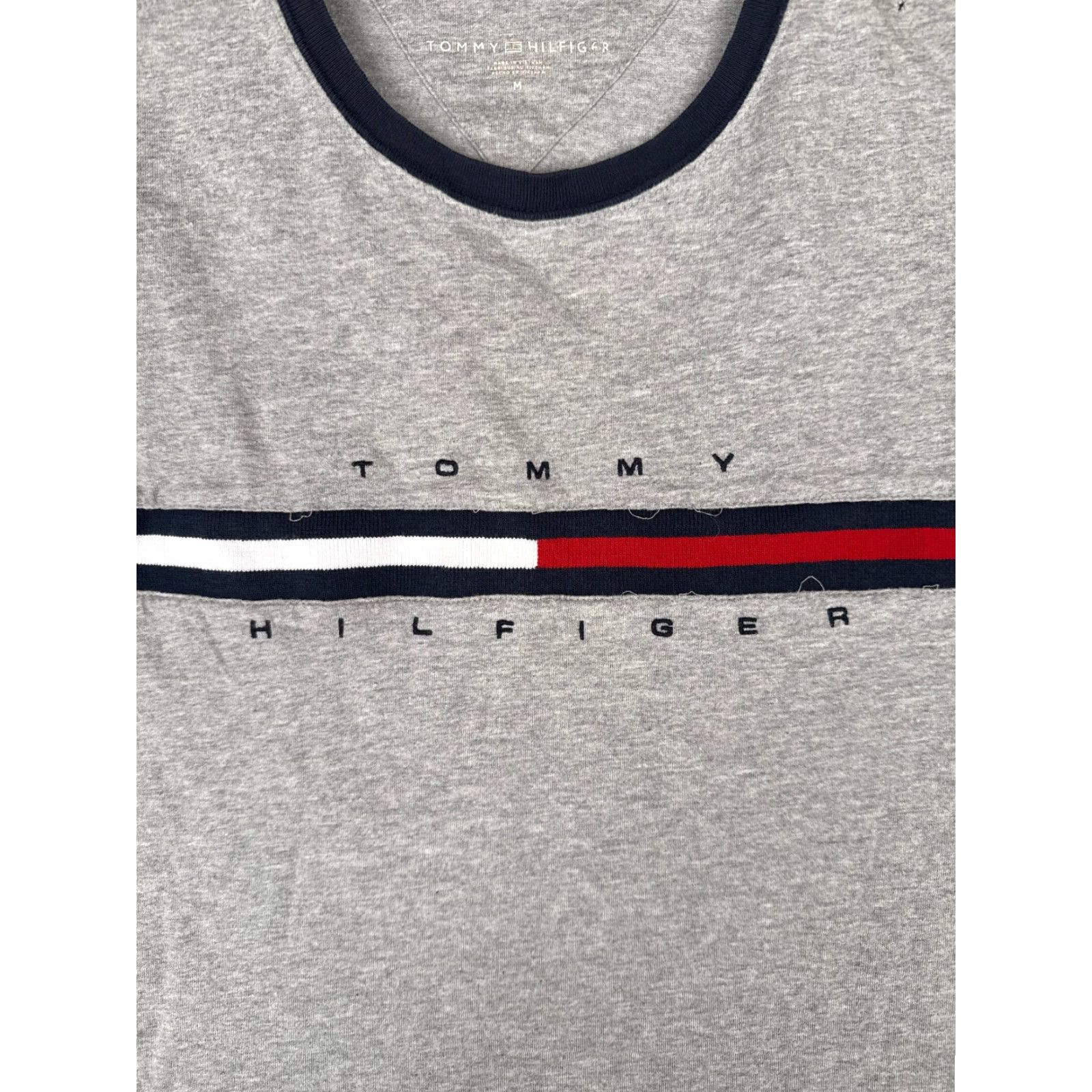 Tommy Hilfiger Tommy Hilfiger Shirt Men Adult Medium Gray Short Sleeve Crew Neck 100% Cotton Logo Embroidered Jersey T-Shirt Size US M / EU 48-50 / 2 - 6 Thumbnail