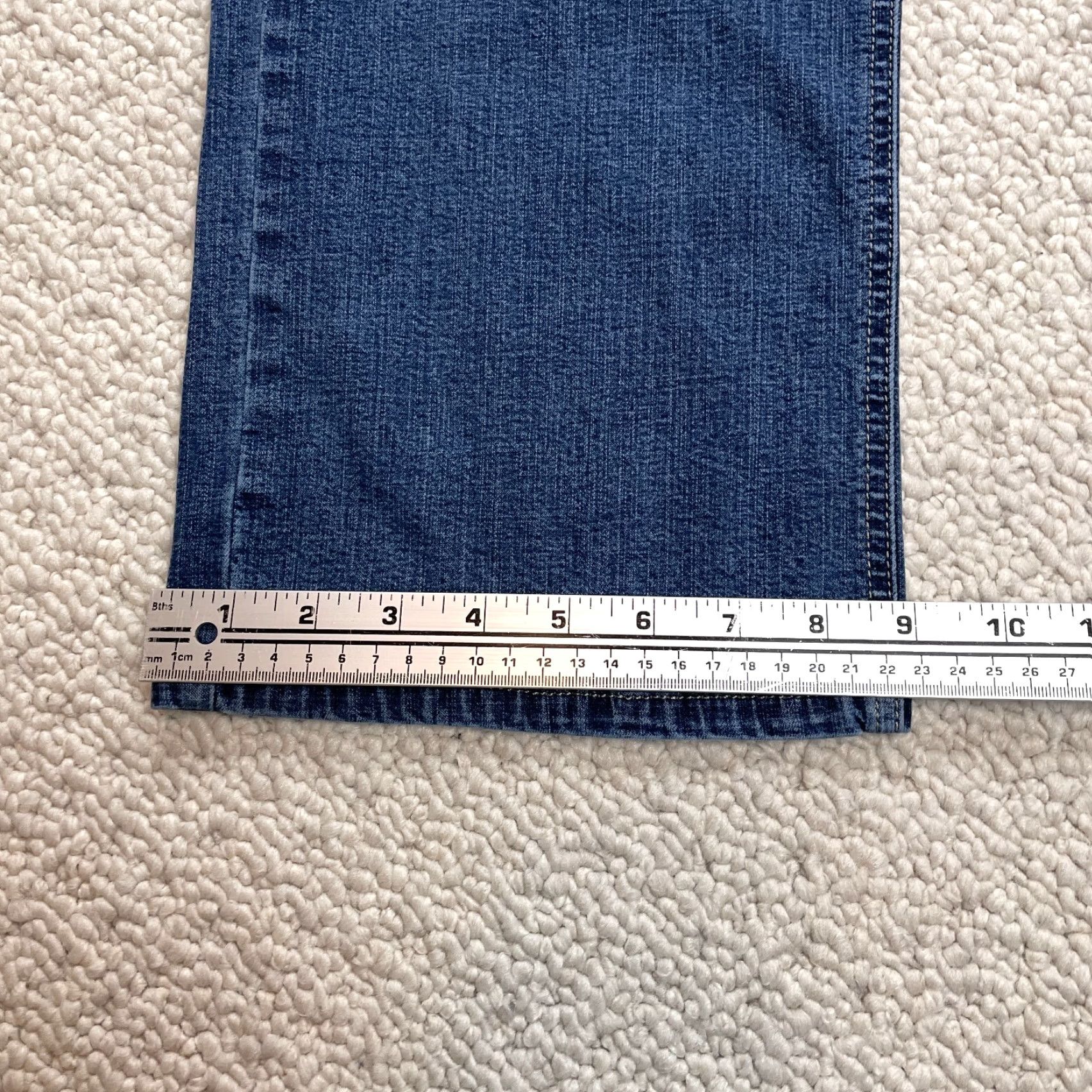 Lee Lee Jeans Women 16 Petite Blue Denim Straight Stretch Zip 27.5 Inseam 5-Pocket Solid Size 38" / US 16 / IT 52 - 4 Thumbnail