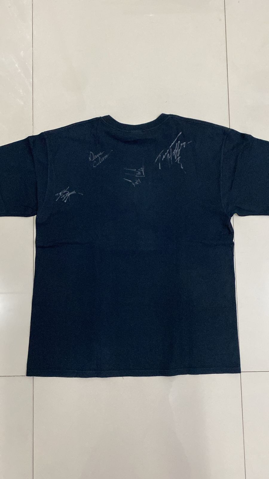 Band Tees Vintage Suffocation logo signed by member death metal tee Size US XL / EU 56 / 4 - 3 Thumbnail