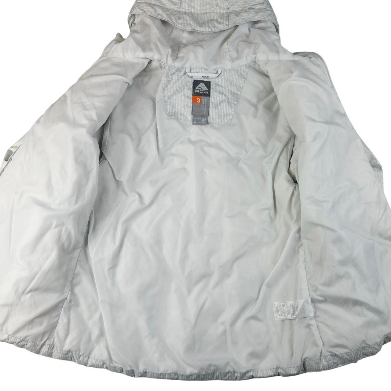 Nike ACG Vintage Nike ACG Zip Up Puffer Jacket Women's Size M Size M / US 6-8 / IT 42-44 - 4 Thumbnail