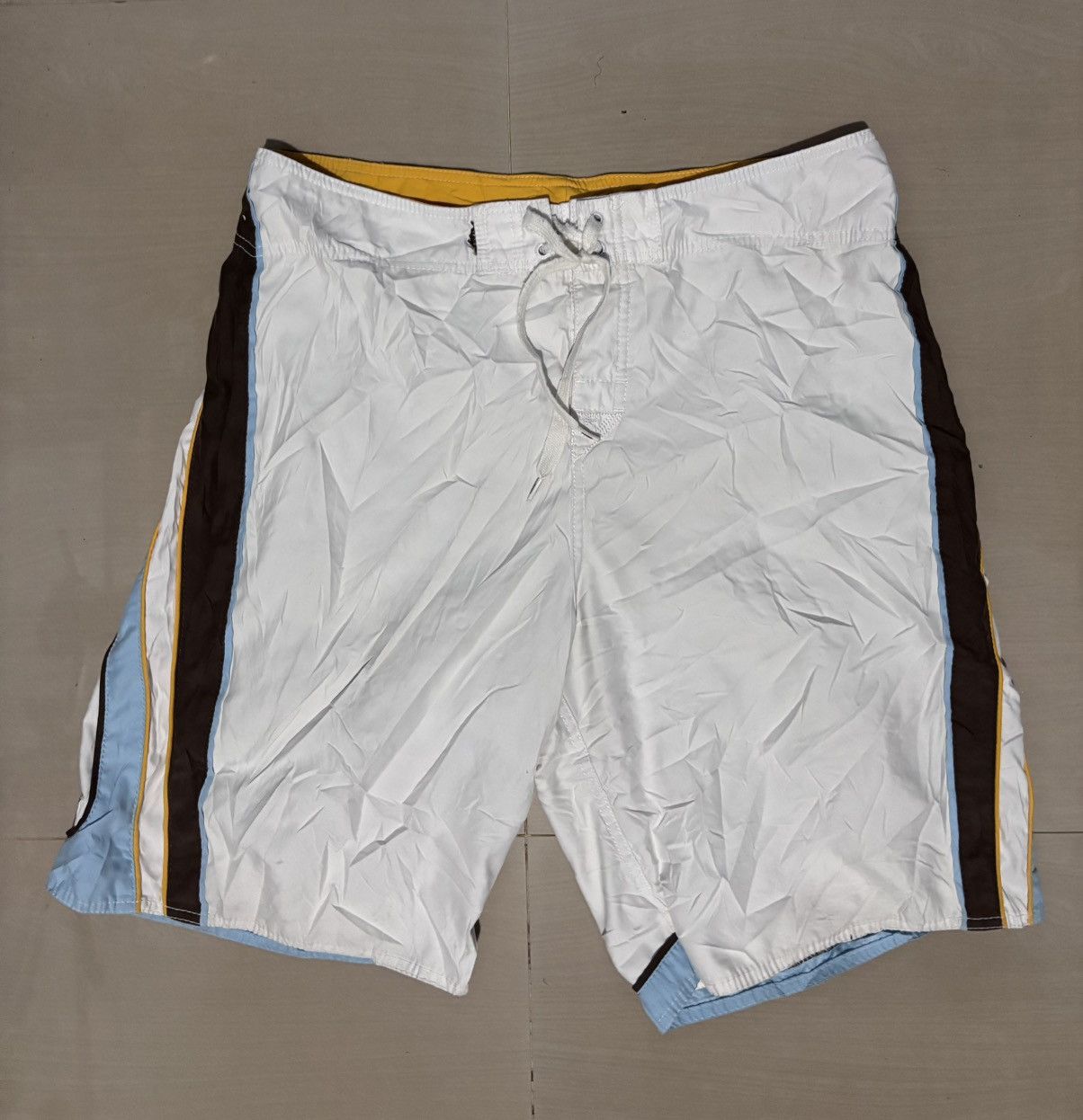 Quicksilver 3 pack Quiksilver surving pants Size US 32 / EU 48 - 2 Thumbnail