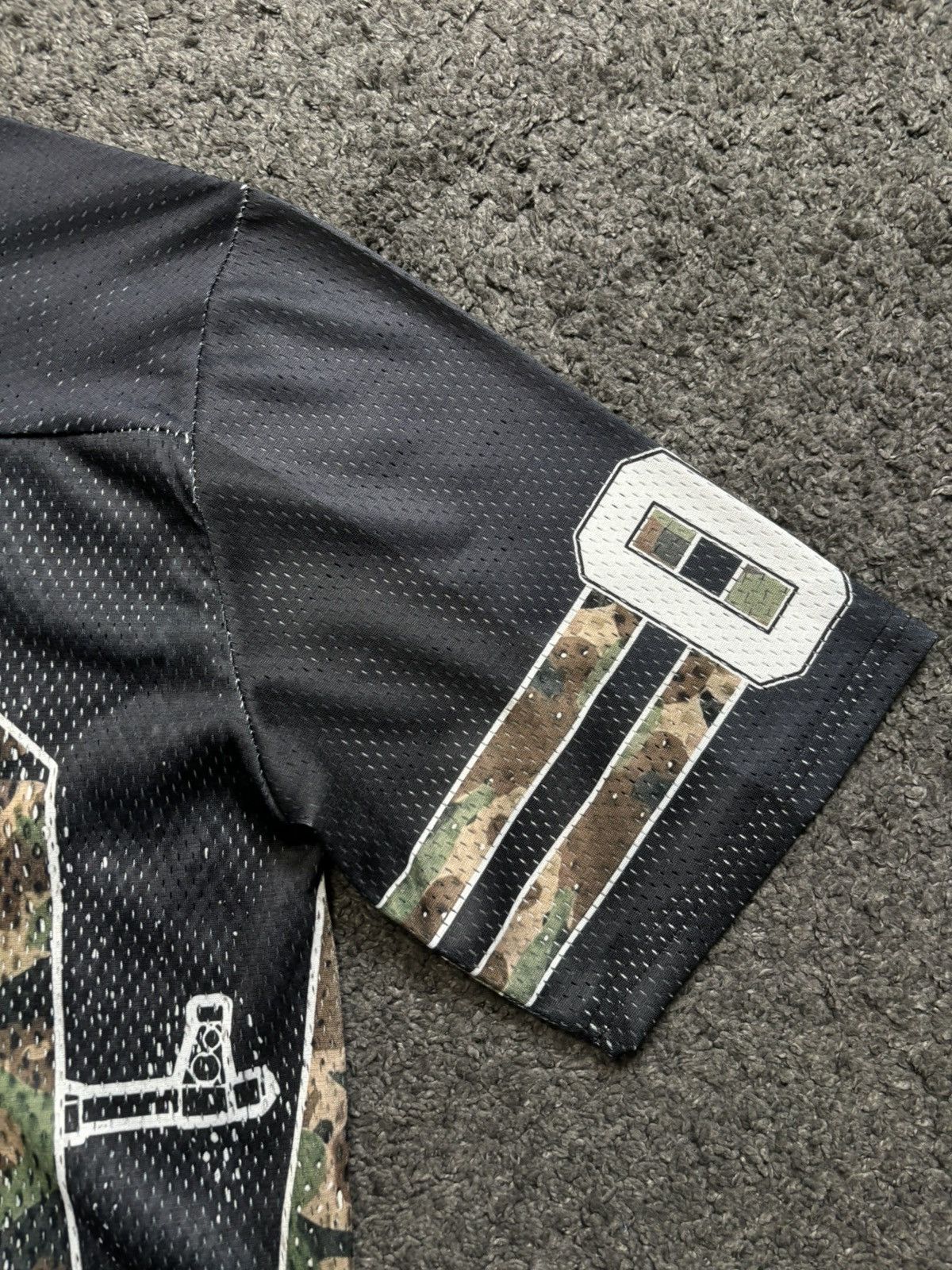 Japanese Brand Vintage style very rare AK-47 military camo 00 black jersey Size US L / EU 52-54 / 3 - 8 Thumbnail