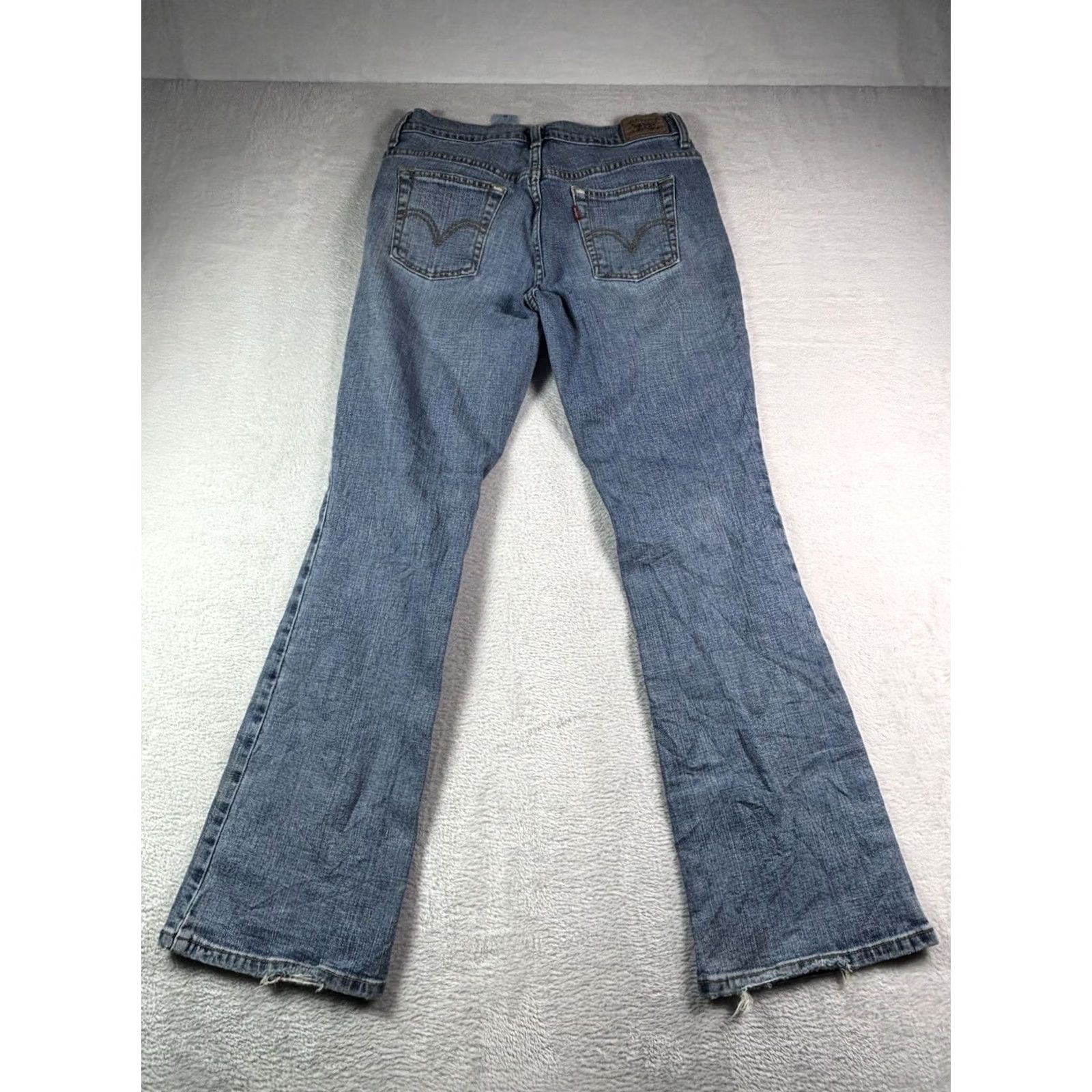 Levi's VINTAGE Levi's 515 Jeans Women's Regular Size 6 Bootcut Denim Blue Medium Wash 28in Inseam 5-Pocket Size 28" / US 6 / IT 42 - 2 Thumbnail
