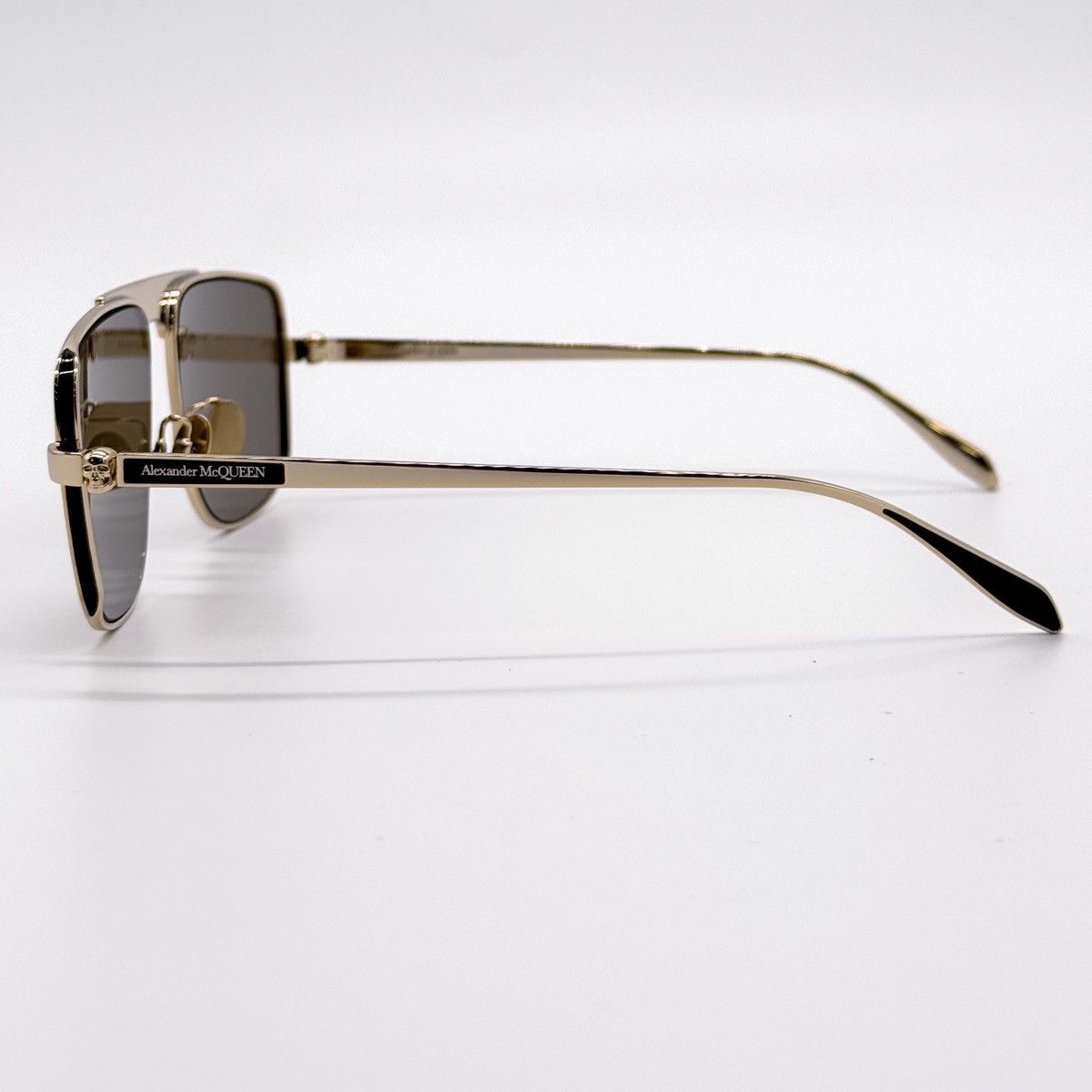 Alexander McQueen NEW AM0200S 002 ALEXANDER MCQUEEN SUNGLASSES AM0200S Size ONE SIZE - 6 Thumbnail