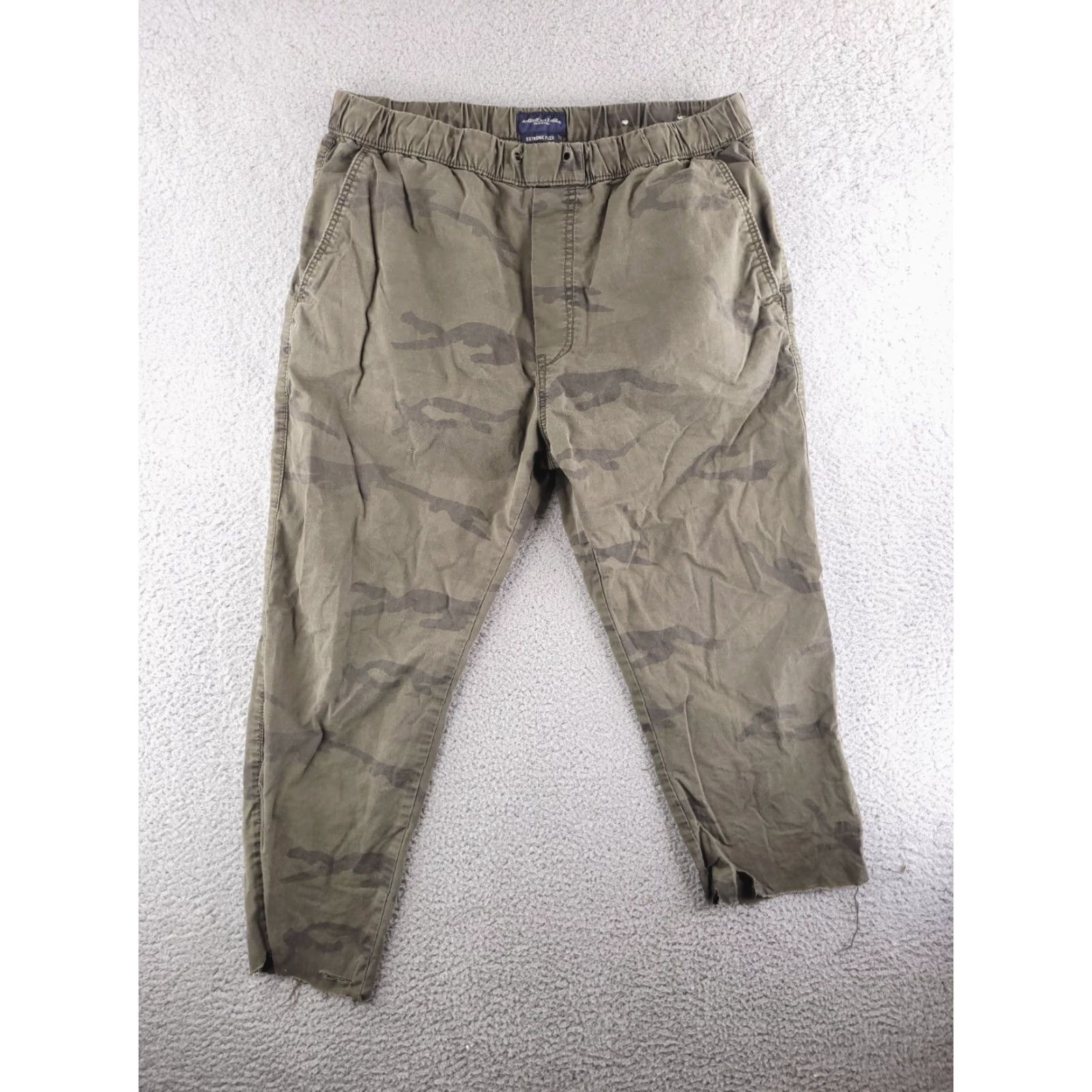 American Eagle Outfitters VINTAGE American Eagle Pants Mens Large Jogger Cropped Camouflage Green Slim Cut off Size US 38 / EU 54 - 2 Thumbnail