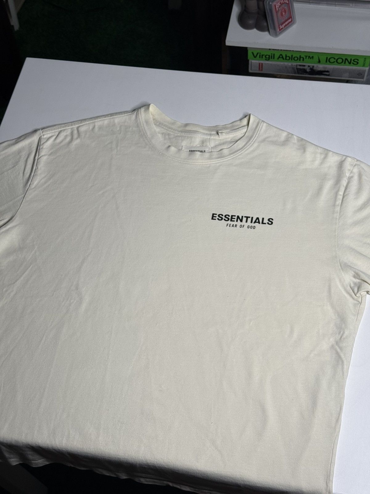 Essentials Essentials FOG FW16 Front Logo Tee “Cream” [XL] PREOWNED Size US XL / EU 56 / 4 - 1 Thumbnail