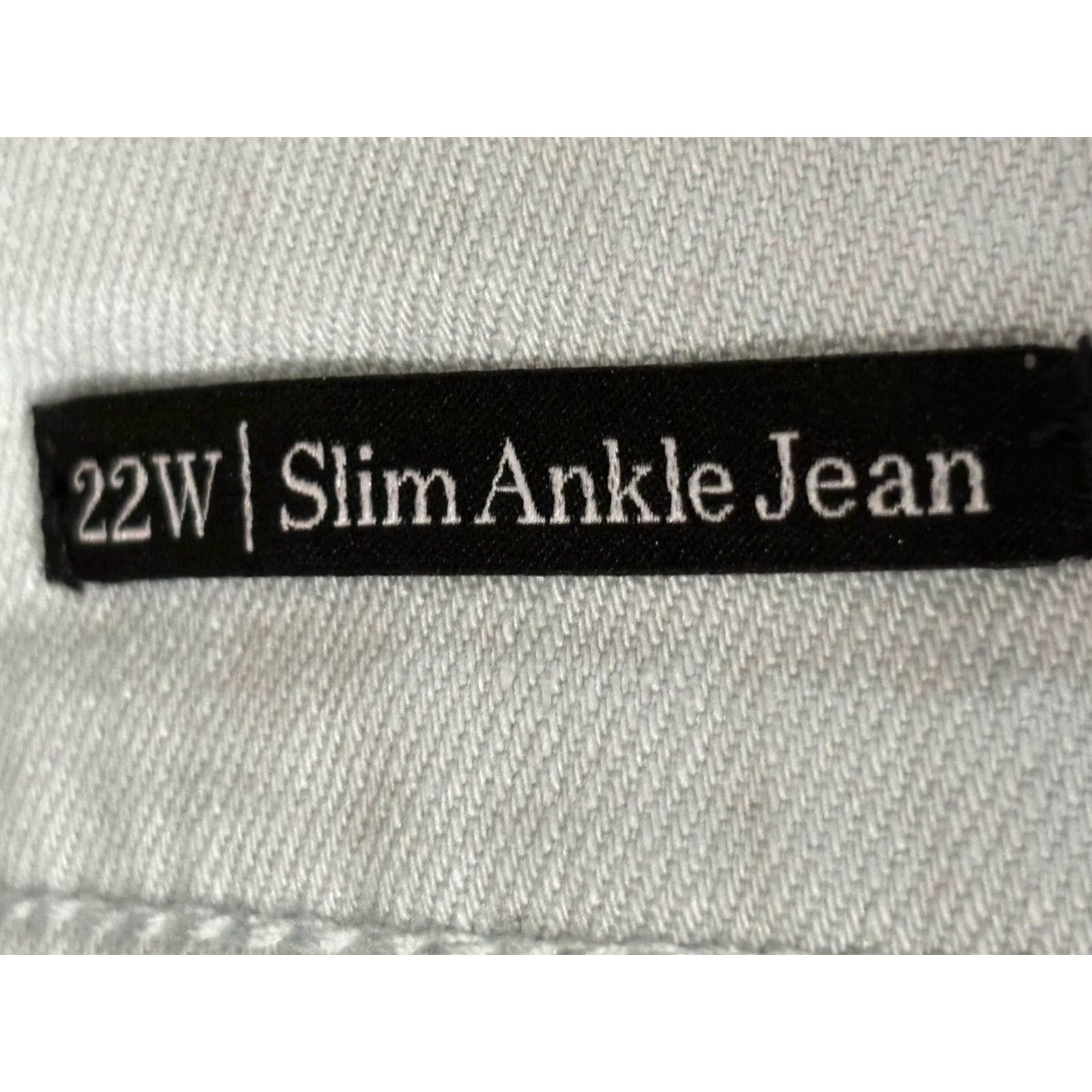 Talbots Talbots Slim Ankle Jeans 22W Plus Light Blue Denim Slimming Womens Size 40" / US 18 - 6 Thumbnail