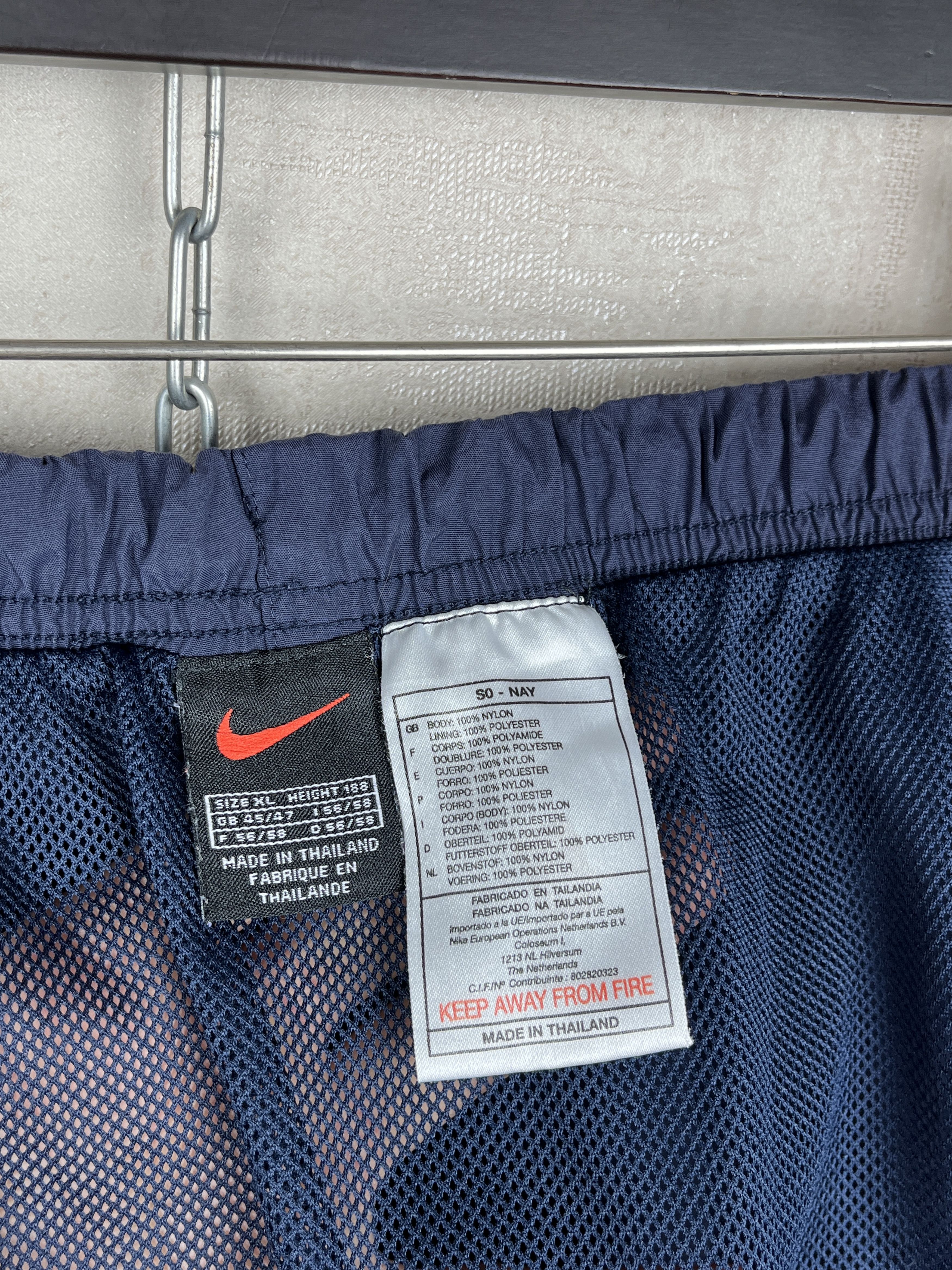 Nike 90's Nike Small Swoosh Vintage Nylon Swim Shorts Size XL Size US 38 / EU 54 - 11 Thumbnail
