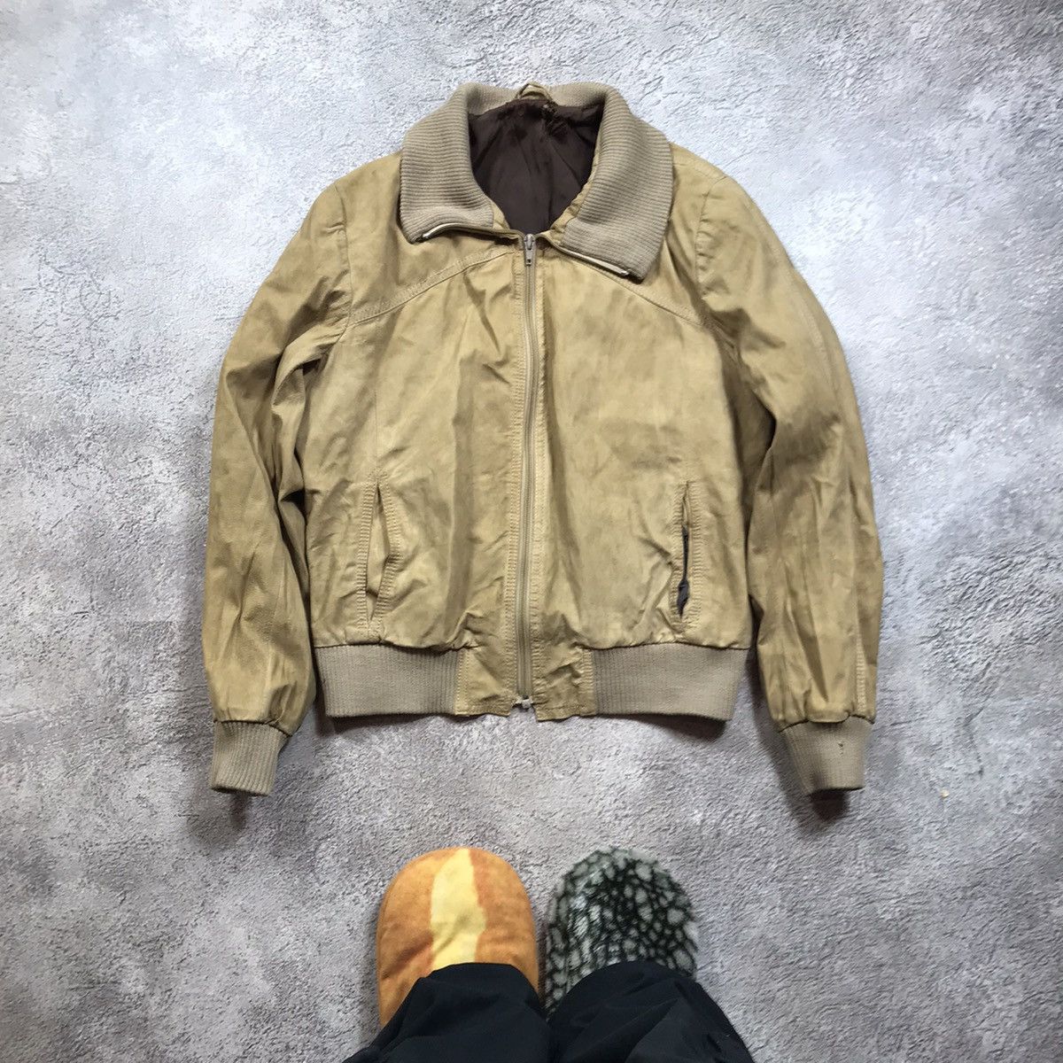 Vintage Vintage 90s Tan Bomber Jacket Baggy Streetwear Y2K Washed M Size M / US 6-8 / IT 42-44 - 1 Thumbnail