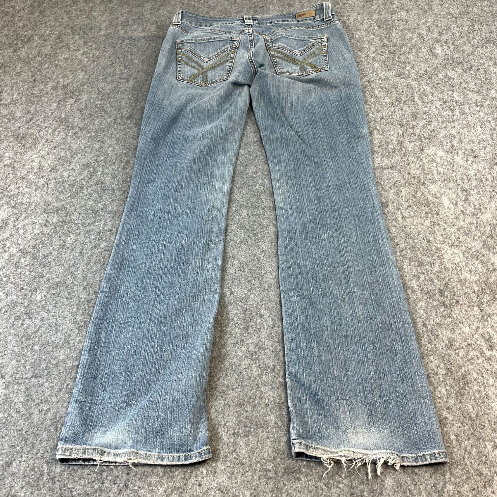 Tommy Hilfiger Tommy Hilfiger Sally Jeans Bootcut Womens 12 Light Wash Blue 32in Inseam 5-Pocket Denim Slim Straight Rise Mid Vintage No Size 34" / US 12 / IT 48 - 2 Thumbnail