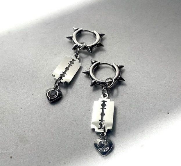 Jewelry × Sterling Silver Sad Thorns Earrings Gothic Punk One pairs Jewelry Spike Size ONE SIZE - 4 Thumbnail