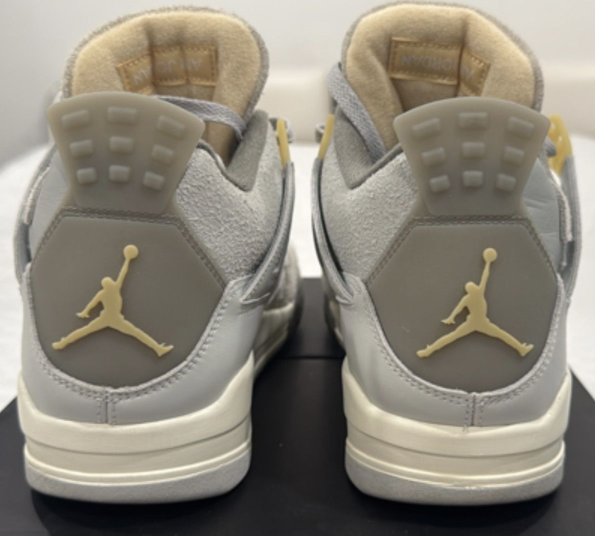 Jordan Brand Air Jordan 4 Retro SE Craft Photon Dust Size US 11 / EU 44 - 4 Thumbnail