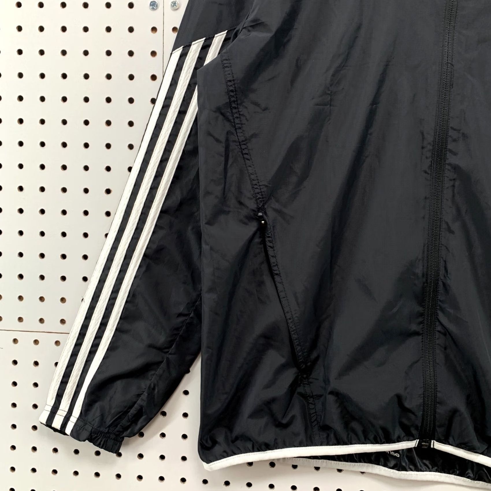 Adidas Adidas Running Windbreaker Jacket Black Mens Medium Vented 22.5x31 Size US M / EU 48-50 / 2 - 3 Thumbnail