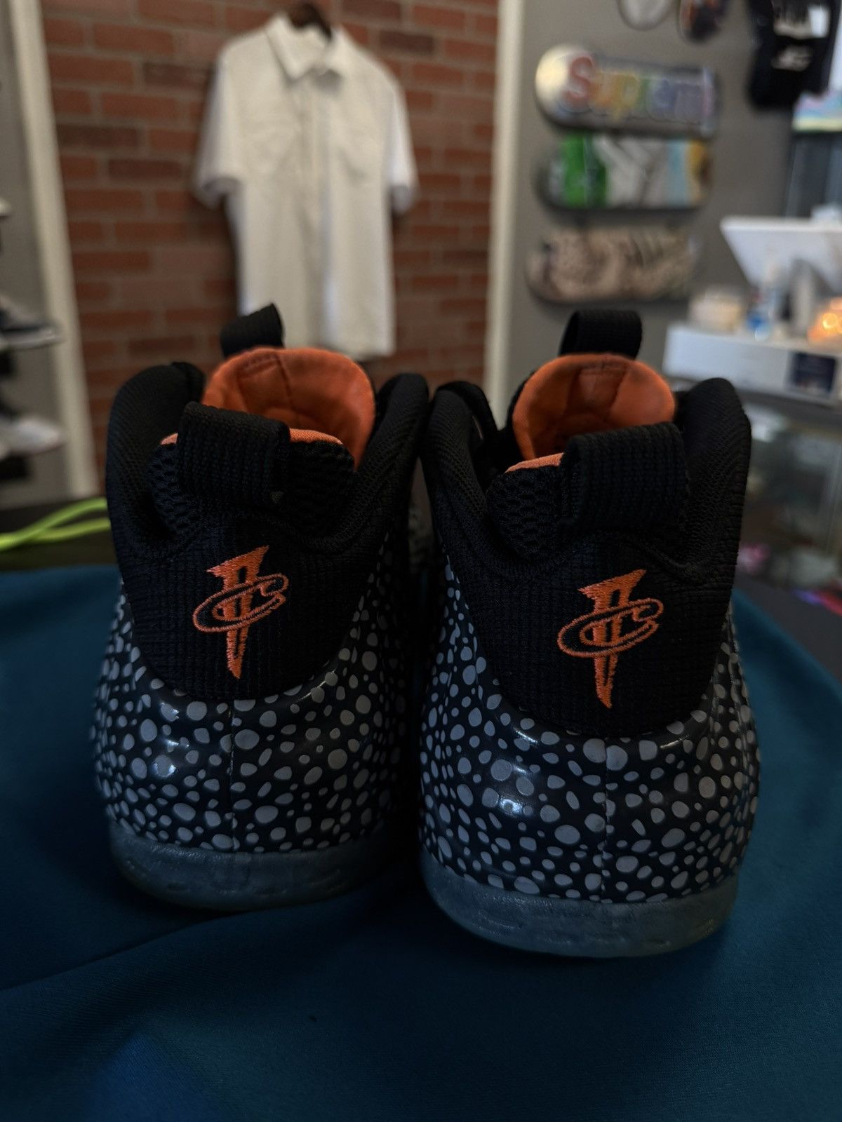 Nike Nike Foamposite Safari (2013) RARE Size 10 🧼 Size US 10 / EU 43 - 13 Thumbnail
