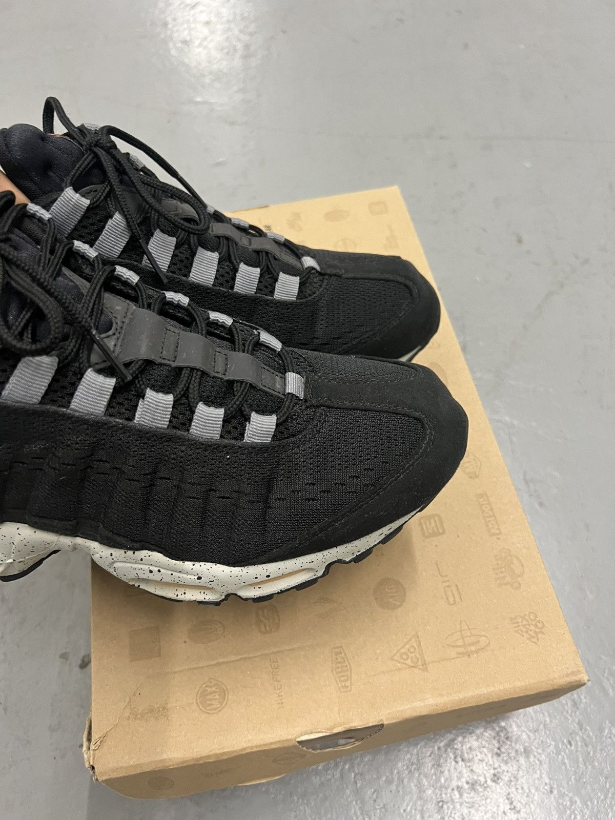 Nike Nike Air Max 95 Em Honolulu Size US 10.5 / EU 43-44 - 16 Thumbnail