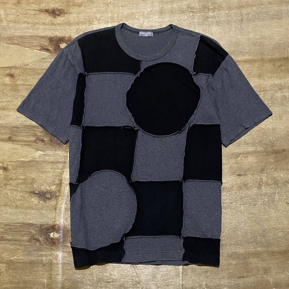 Comme des Garcons Comme des garcons homme patch work tshirt Size US S / EU 44-46 / 1 - 1 Thumbnail