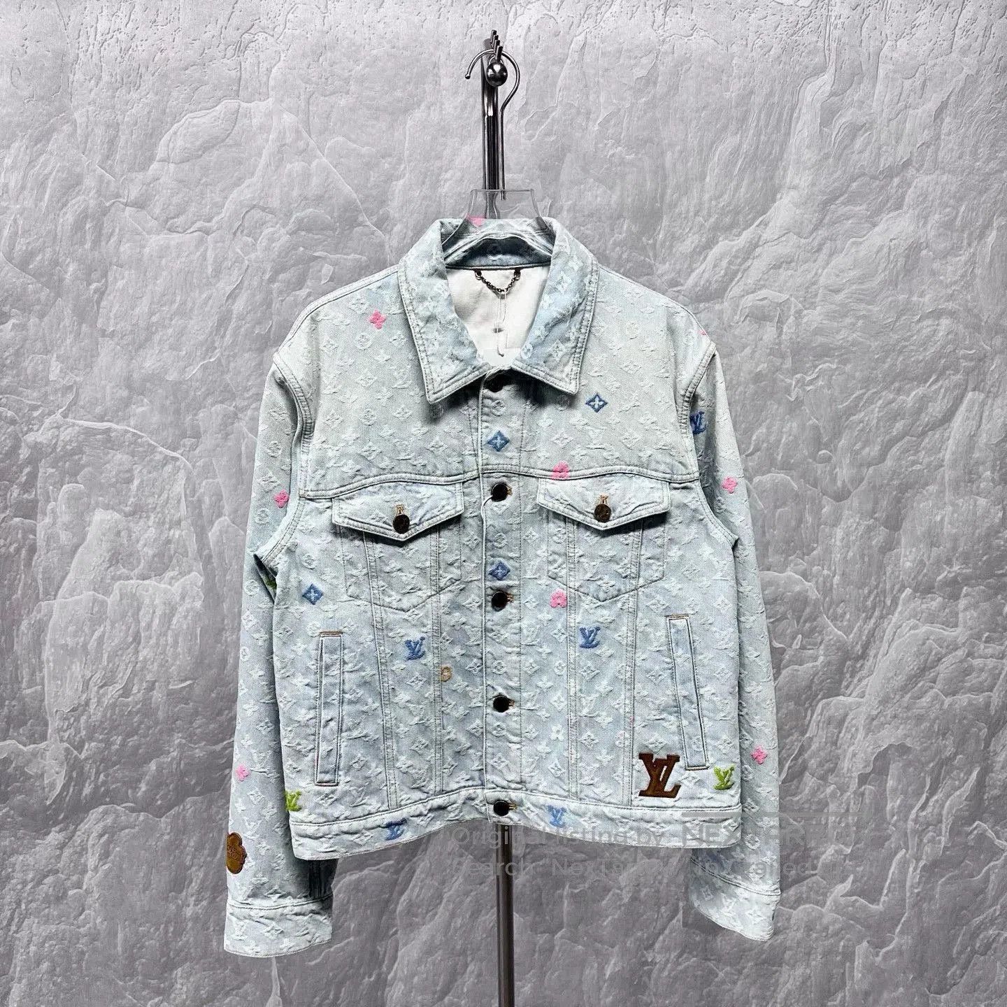 Louis Vuitton louis vuitton fw24 tyler embroidered denim jacket. Size US L / EU 52-54 / 3 - 1 Thumbnail