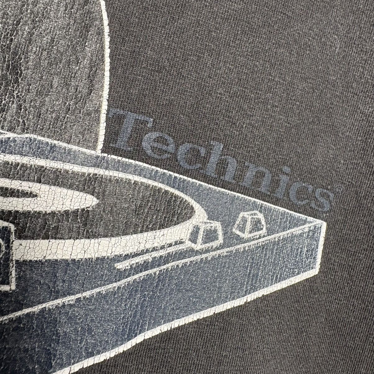 Vintage Vintage 90s Technics Nun DJ Distressed T-Shirt Size US XL / EU 56 / 4 - 4 Thumbnail