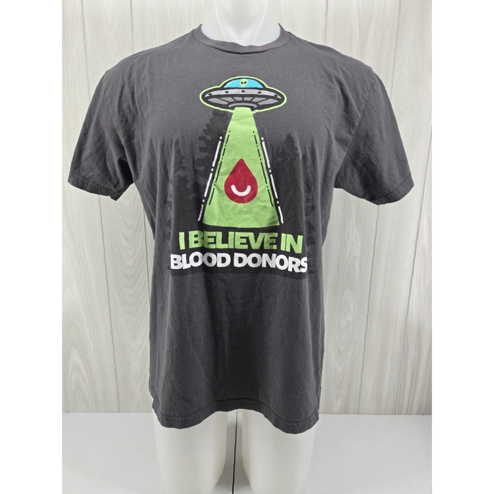 Next Level Lifesouth Blood Donor UFO Alien Graphic T Shirt XL Gray Nike? Size US XL / EU 56 / 4 - 2 Thumbnail