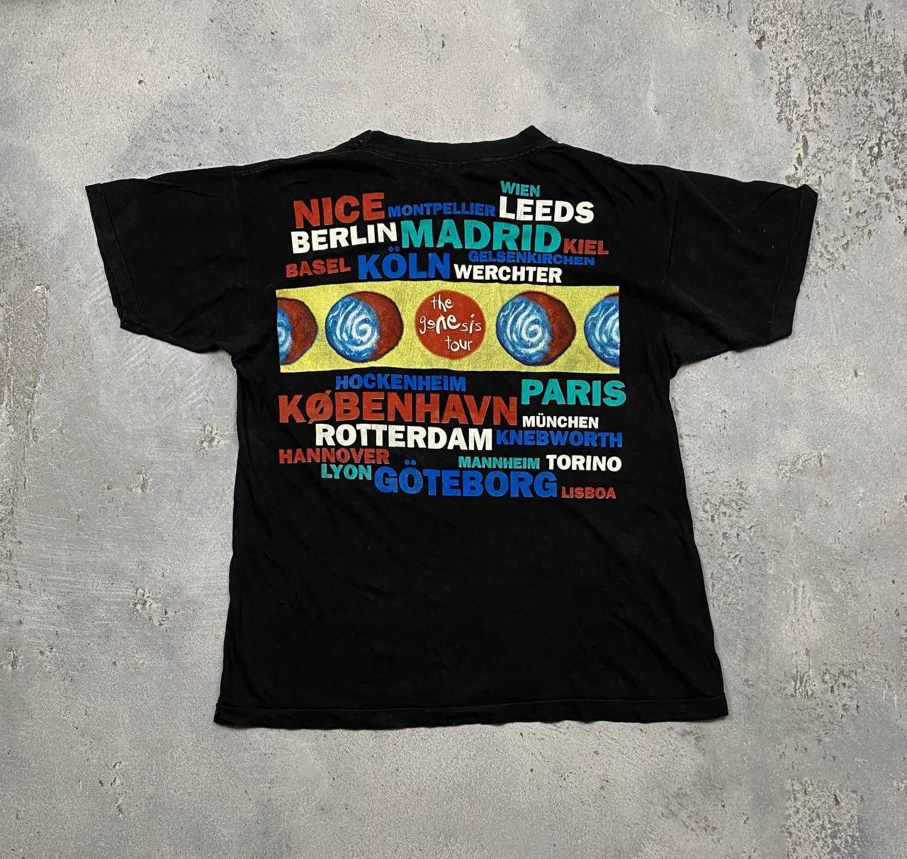 Band Tees The Genesis Tour vintage tour t shirt Size US XL / EU 56 / 4 - 3 Thumbnail