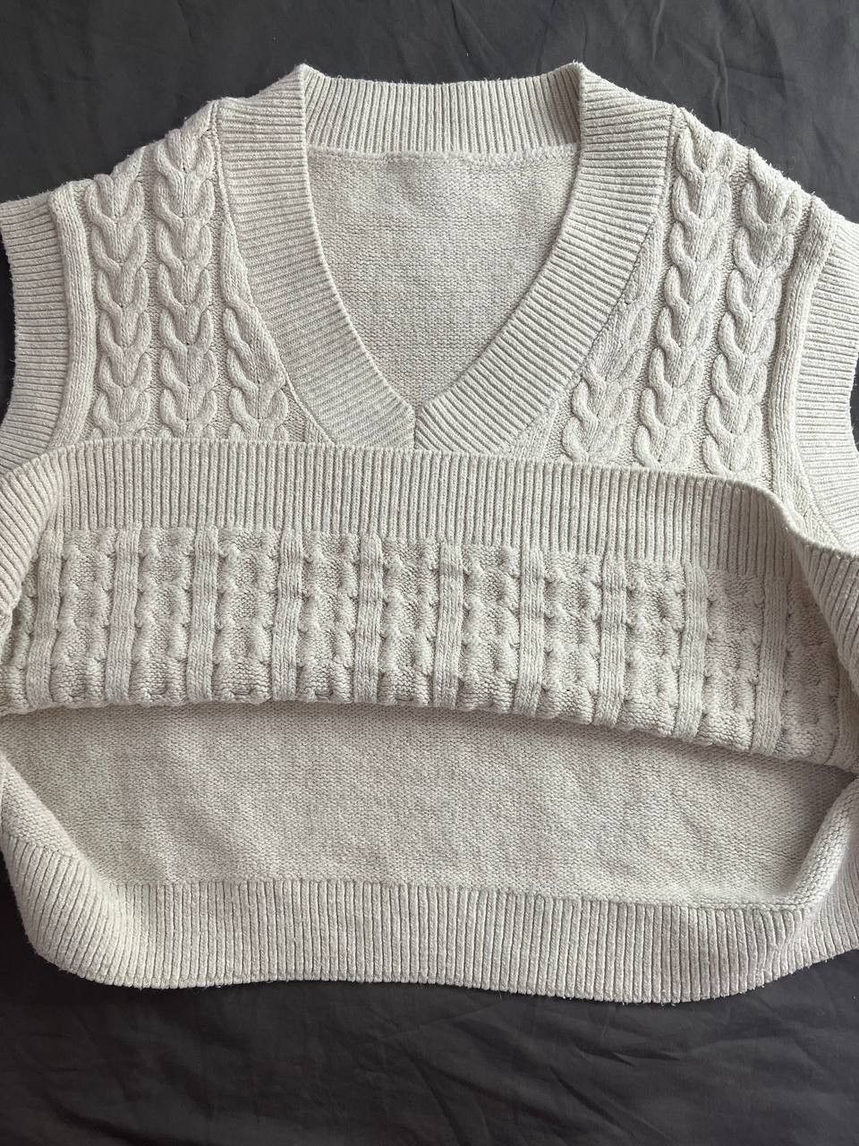 Vintage Textured knitted vest Size US L / EU 52-54 / 3 - 4 Thumbnail