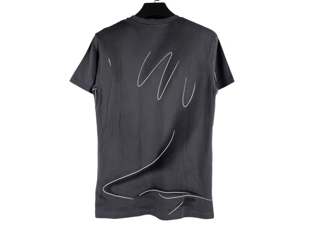 Moschino Moschino Black Printed Short Sleeve Tee J31 Size US S / EU 44-46 / 1 - 2 Thumbnail