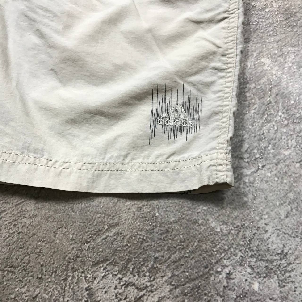Vintage Vintage 90s Adidas Baggy Shorts Streetwear Skate Y2K Logo 38 Size US 38 / EU 54 - 3 Thumbnail