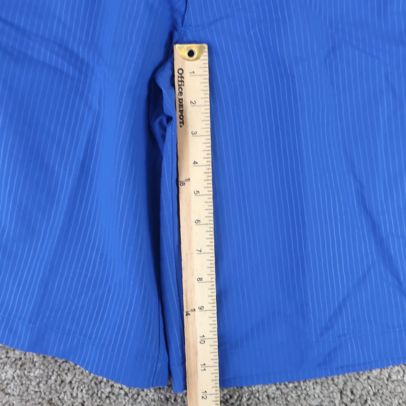 Under Armour Under Armour Shorts Men 28 Blue Striped HeatGear Performance Stretch Long Inseam Chino Casual Loose Breathable Lightweight Inseam 12 in 28 in Mens Size US 28 / EU 44 - 7 Thumbnail