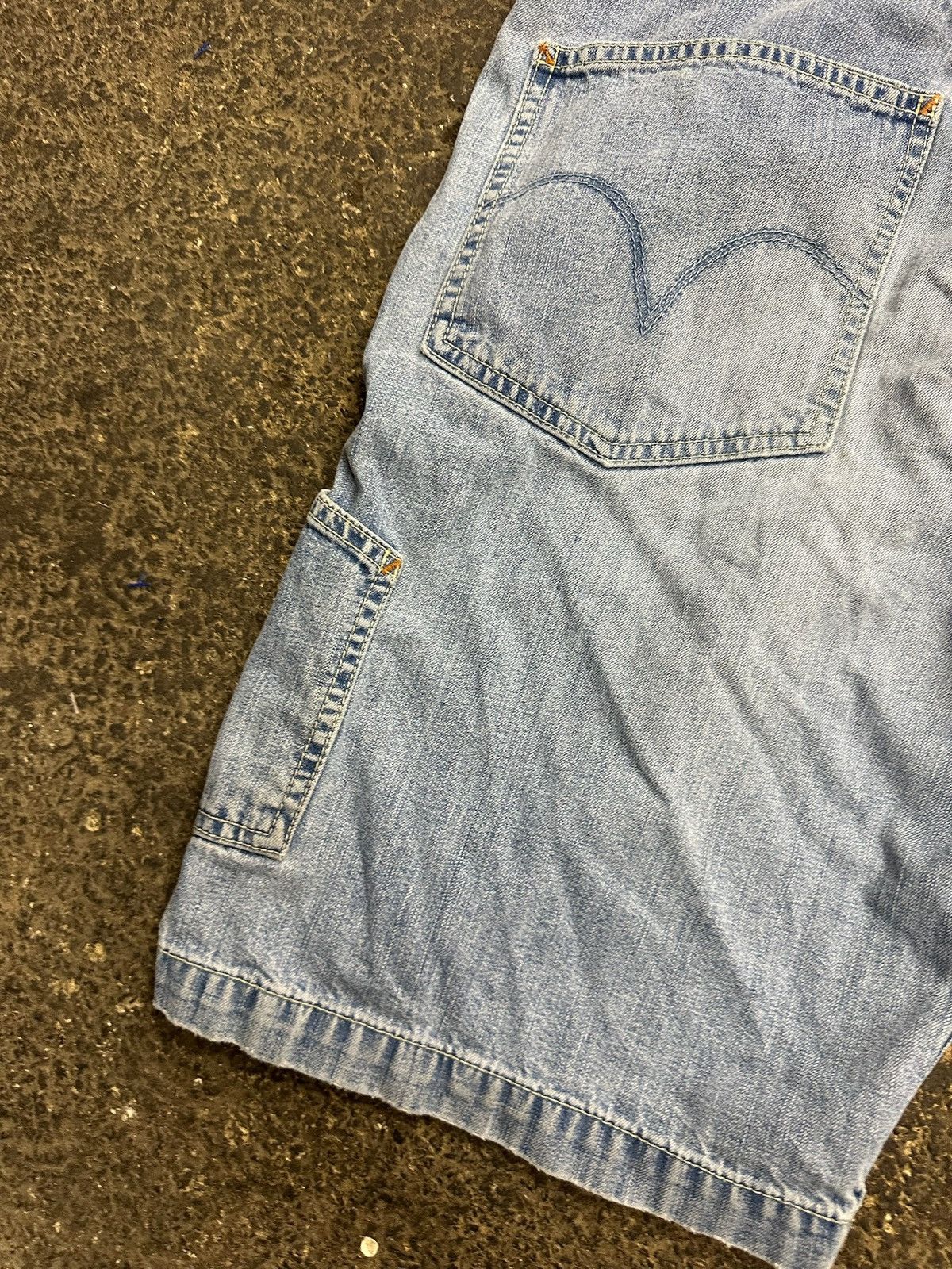Levi's Y2K Levi’s cargo jorts Size US 33 - 6 Thumbnail