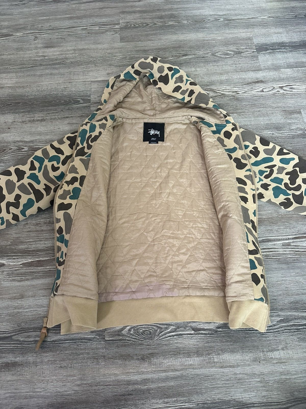 Stussy Stussy men’s camo lined zip up size L Size US L / EU 52-54 / 3 - 4 Thumbnail