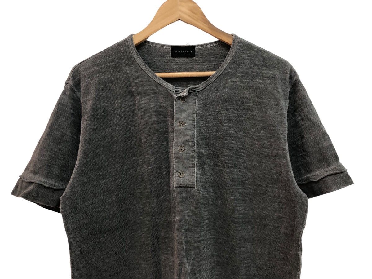 AESTHETIC 🇯🇵 HENLEY NECK BEAUTY FADE GREY TEE